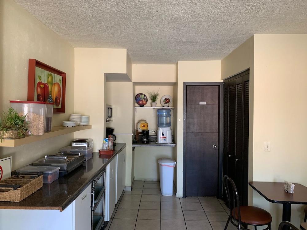 Hotel Posada Don Fernando Ensenada Kültér fotó