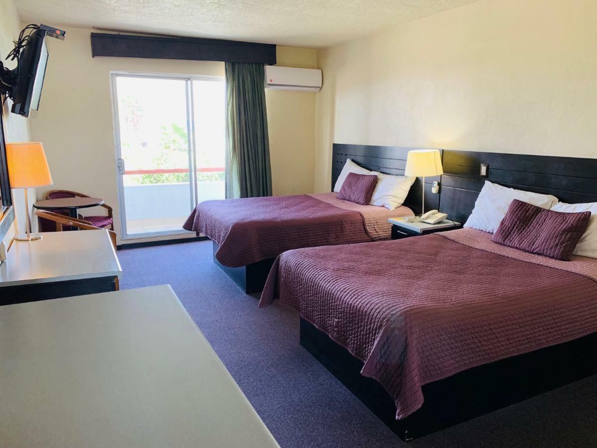 Hotel Posada Don Fernando Ensenada Kültér fotó
